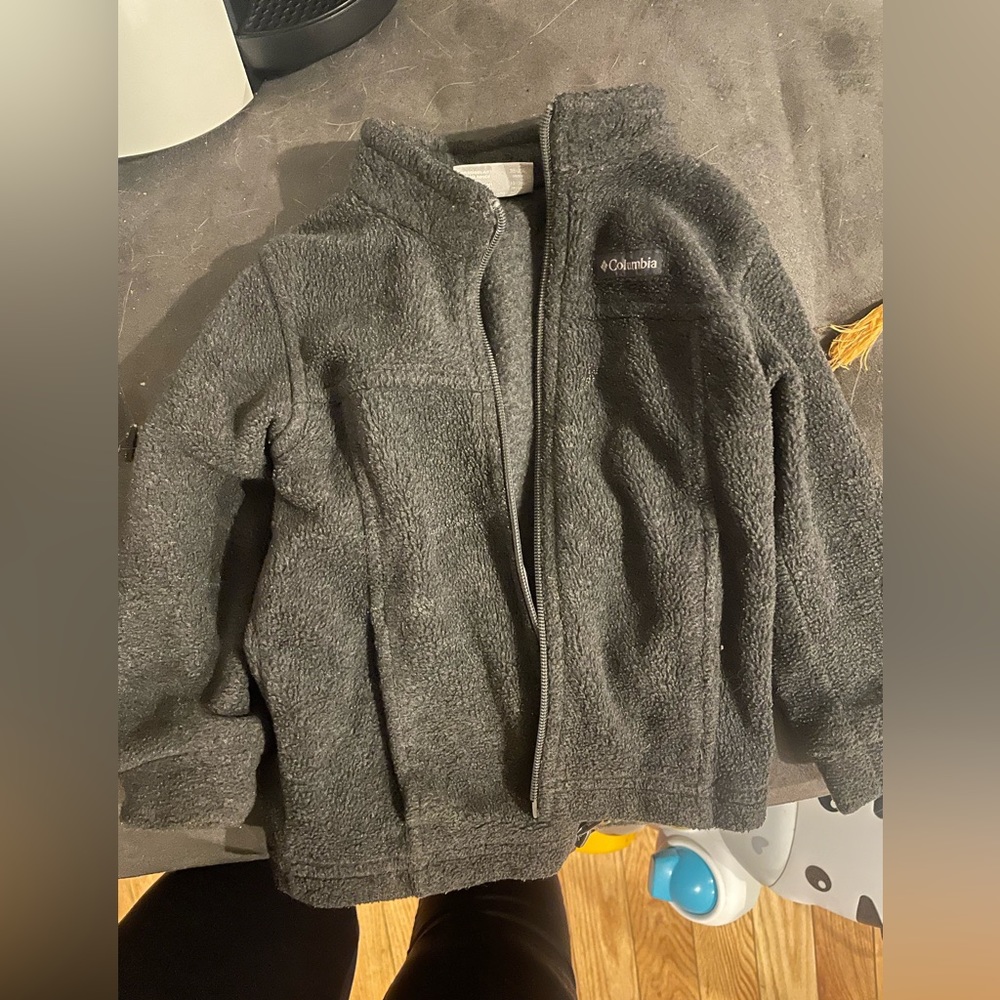 Gray  Columbia zip up size 18-24 months.